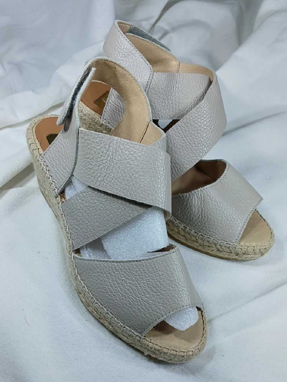 Kanba womens Wedge Espadrille Sandals - Light Gray pebbled Leather